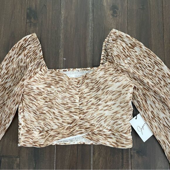 Japna Tan Animal Print Long Sleeve Crop Top Jr. L NWT - Picture 3 of 7